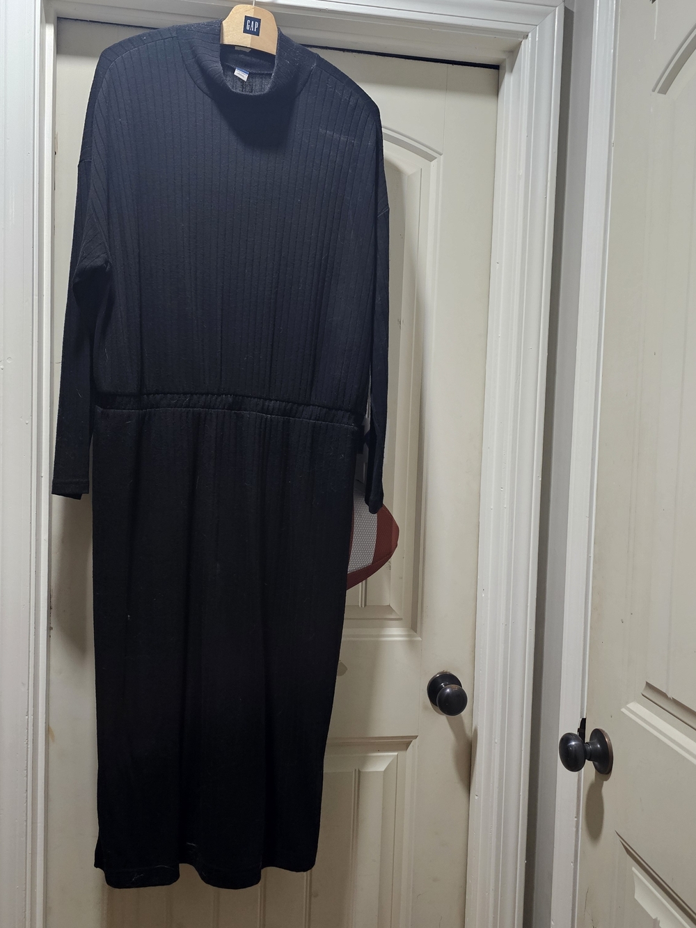 Old Navy Women's Black Ribbed Long Sleeve Midi Dress